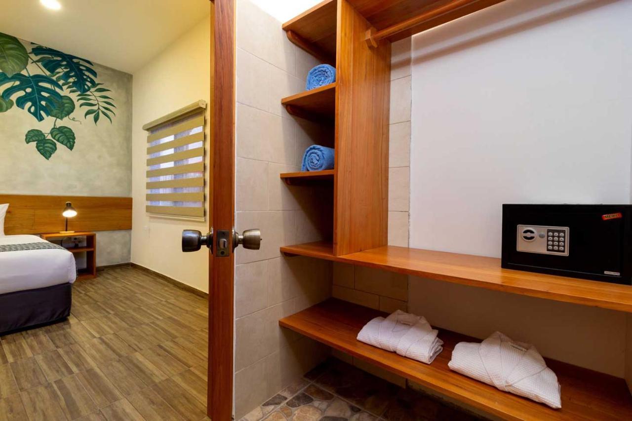 Plaza Luna Suites بويرتو أيورا المظهر الخارجي الصورة