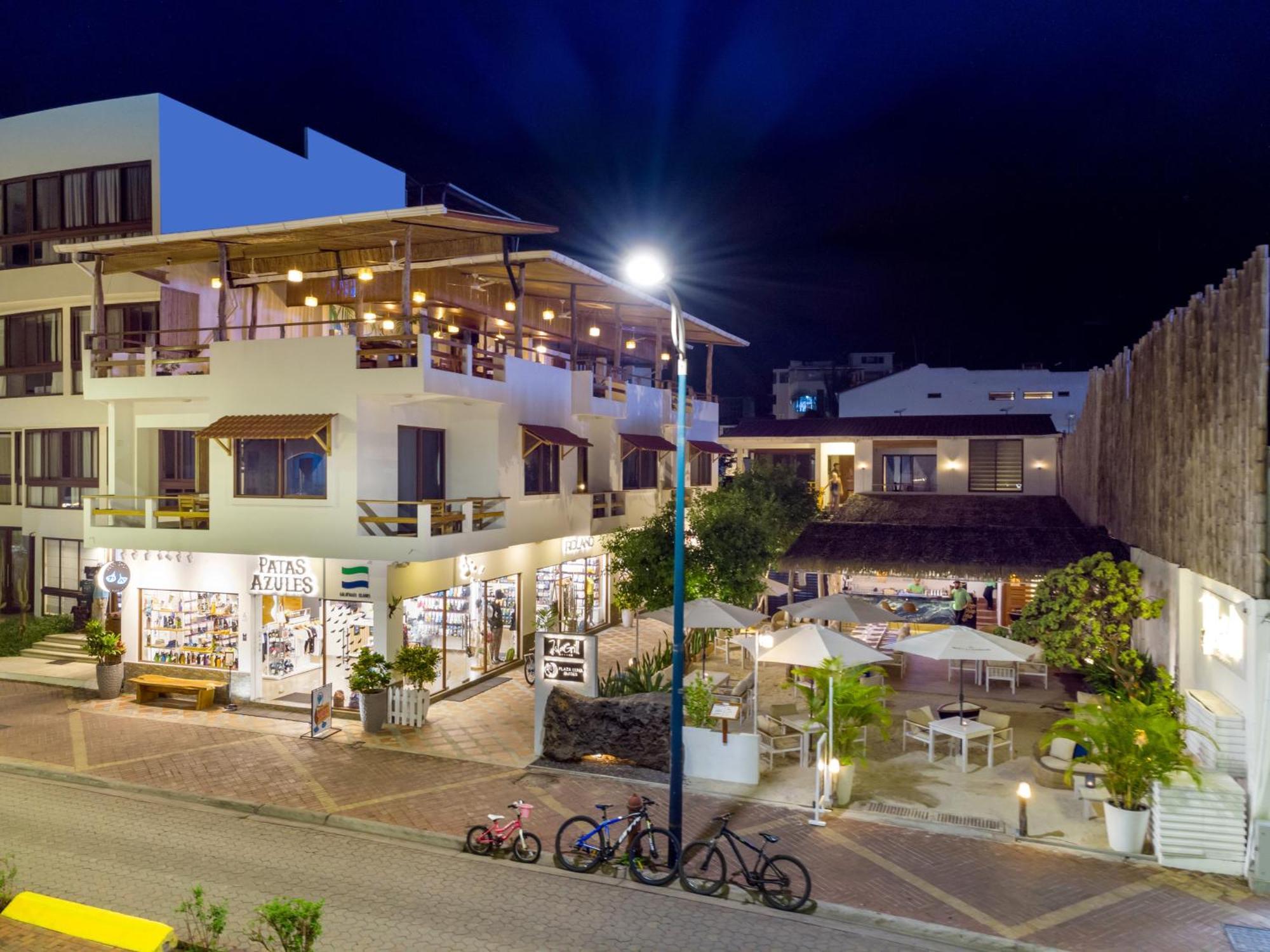 Plaza Luna Suites بويرتو أيورا المظهر الخارجي الصورة